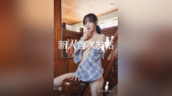 孕妇的寂寞想要爽一下还要先给大哥口交，露脸颜值很不错把鸡巴搞硬直接上位抽插，躺着被大哥爆草真狠心啊