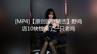 -大奶眼镜美眉 和男友弄的小情调在浴缸吃鸡啪啪 表情很舒坦 口爆吃精