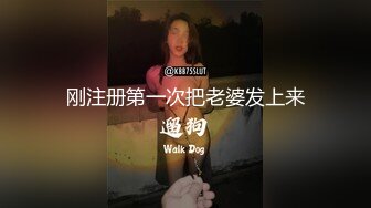 山鸡沐浴严选吊带小背心御姐,镜头前深喉口交,扶着屁股后入撞击猛操