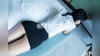 【新片速遞】 精品甜美女孩【冰小羊】❤️紧致牛仔诱惑，男炮友到位~先口再操，舌功无敌，各种姿势爆力啪啪❤️内射精液流出~~爽！！[691M/MP4/01:01:20]