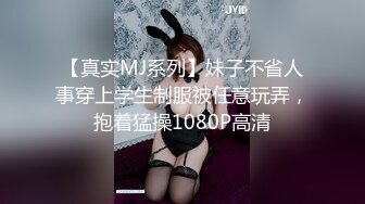 OL白领 ·Ts大奶奈奈 · 穿着黑丝高跟鞋，本想下厨做饭，没承想男友已等候多时，大战爆发！