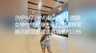 【常州小夫妻】喜爱露出，路边口叫被出租车停下来欣赏，找个单男酒店操老婆，刺激！