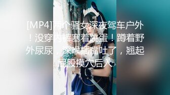 《黑客破解》无能老公只能摸着老婆的B过干瘾❤️鸡巴就是硬不起来